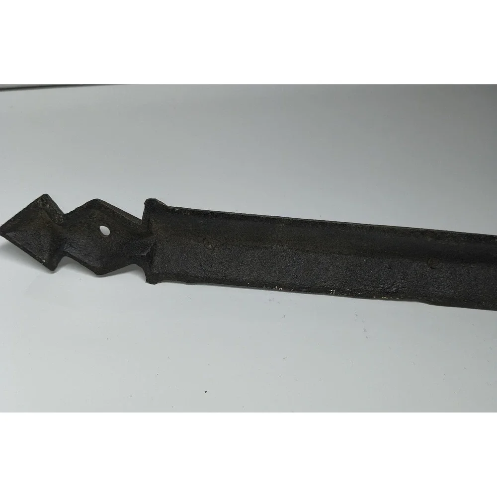 Vintage Iron Metal Wall Hanger~ 4 Hook Key Belt Rack~ Arrow Spear‎ Point Ziz Zag